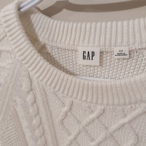 GAP Ivory Textured Knit Pullover